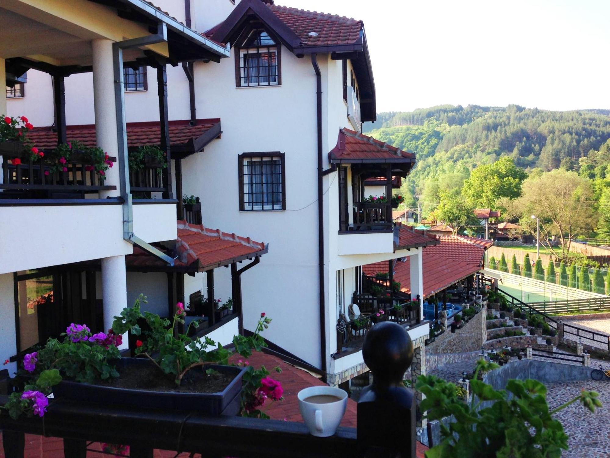 Hotel Manastir Berovo Exterior foto
